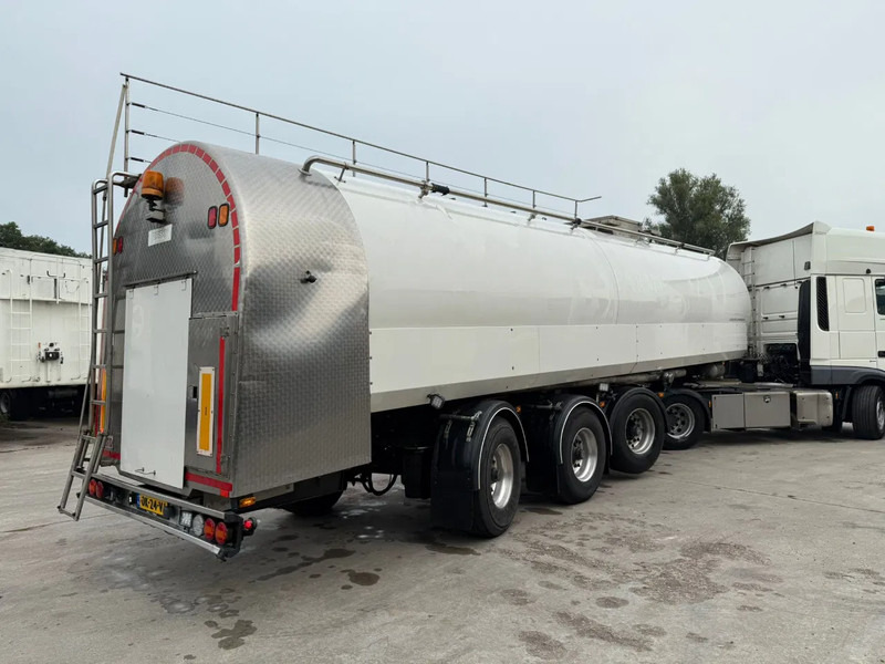 Lako 34.000L RVS/Edelstahl Melk/Milch/Food/Lebensmittel 2X Stuuras - Semirremolque cisterna: foto 2 Lako 34.000L RVS/Edelstahl Melk/Milch/Food/Lebensmittel 2X Stuuras - Semirremolque cisterna: foto 2