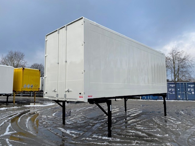 Krone BDF-System 7.450 mm, LACK NEU, Eckhöhe: 2.900 mm, - Caja cerrada: foto 1 Krone BDF-System 7.450 mm, LACK NEU, Eckhöhe: 2.900 mm, - Caja cerrada: foto 1