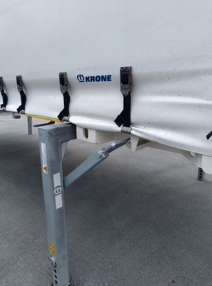 Krone BDF-System, 7.820 mm lang. - Toldo carrocería: foto 1 Krone BDF-System, 7.820 mm lang. - Toldo carrocería: foto 1