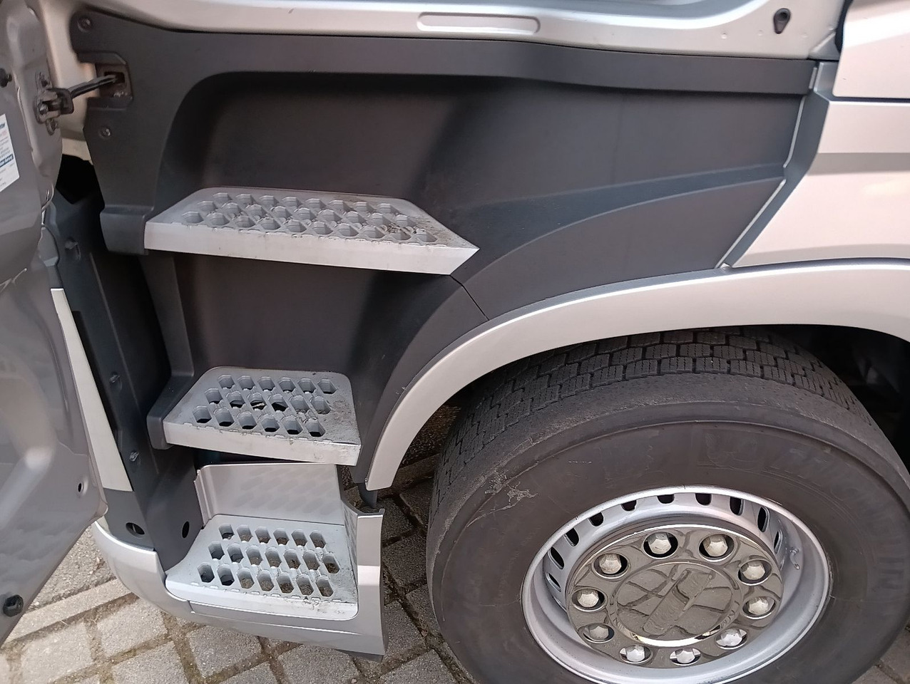 Cabeza tractora Volvo FH460 Globe FullSpoiler TV I-PARC 2xTank German: foto 29