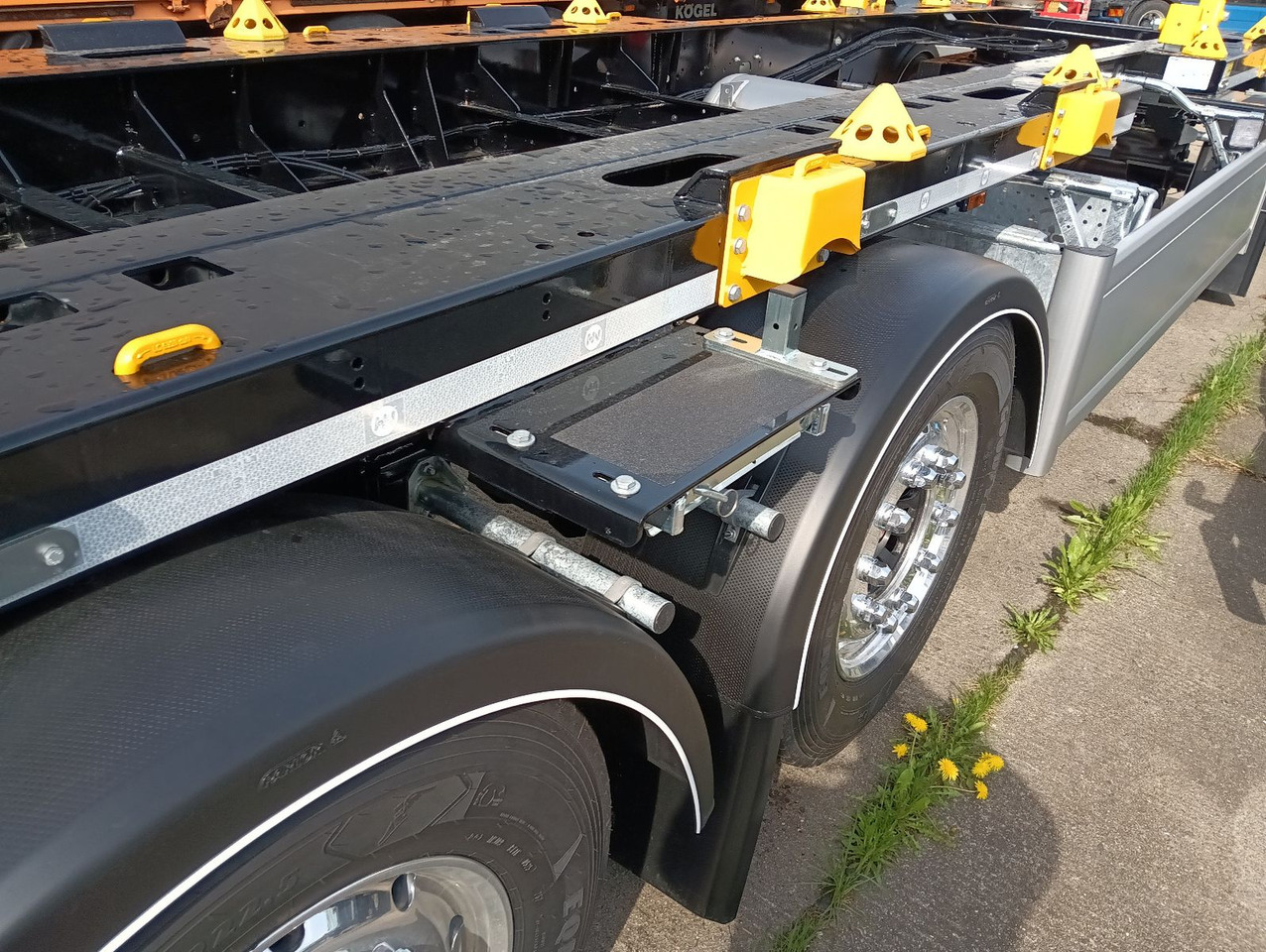 Hüffermann 3-A VARIO-CARRIER SAF NEU VERZINKT LiftAlufelgen - Remolque multilift/ Portacontenedores de cadenas: foto 5 Hüffermann 3-A VARIO-CARRIER SAF NEU VERZINKT LiftAlufelgen - Remolque multilift/ Portacontenedores de cadenas: foto 5