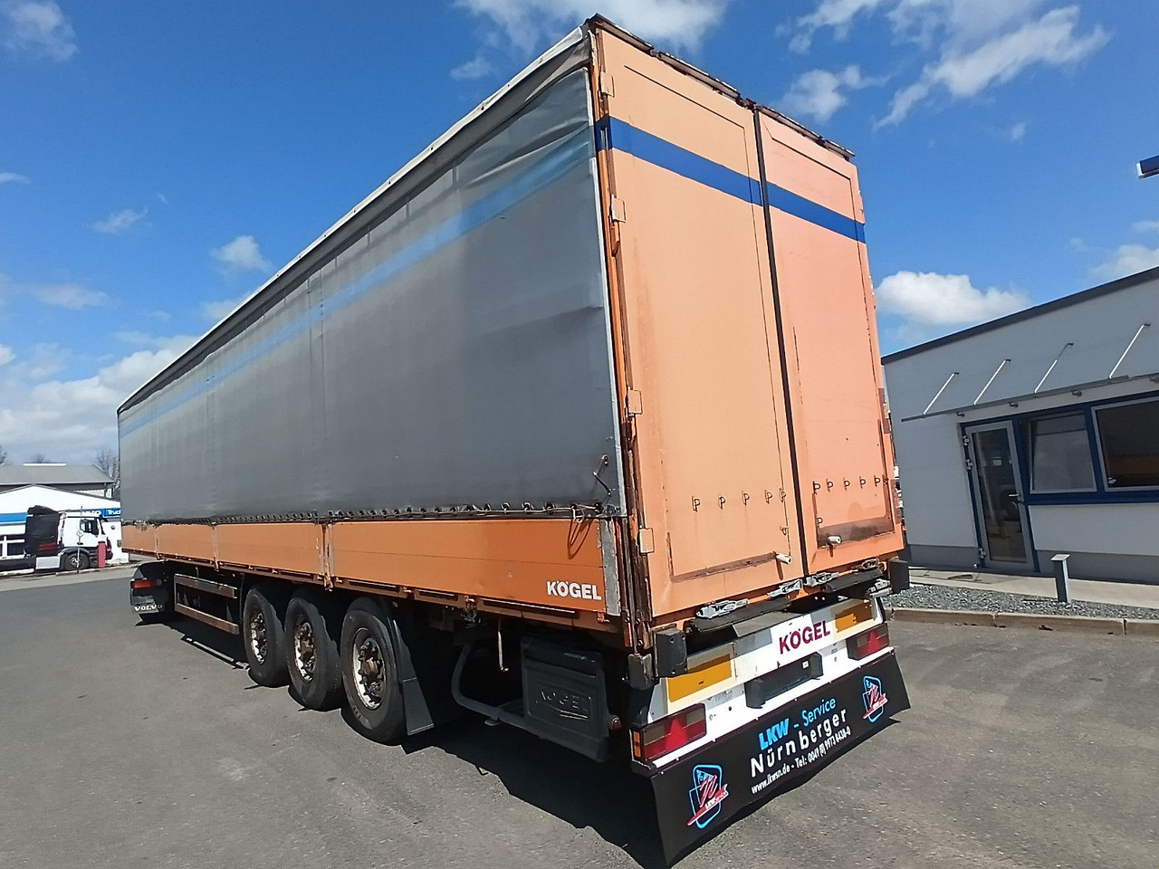 Kögel SN24BORDWANDSIDER EDSCHA BPW Disc Lift Portaltür - Semirremolque lona: foto 1 Kögel SN24BORDWANDSIDER EDSCHA BPW Disc Lift Portaltür - Semirremolque lona: foto 1