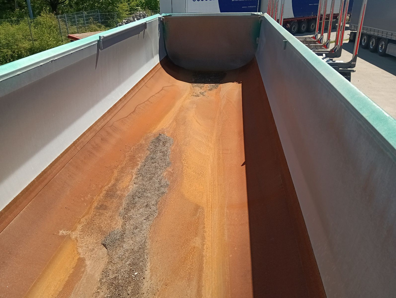 Semirremolque volquete Schwarzmüller 3-A ALU-MULDE mHARDOX ALCOA 25m3 SAF 5420kgPlane: foto 22 Semirremolque volquete Schwarzmüller 3-A ALU-MULDE mHARDOX ALCOA 25m3 SAF 5420kgPlane: foto 22