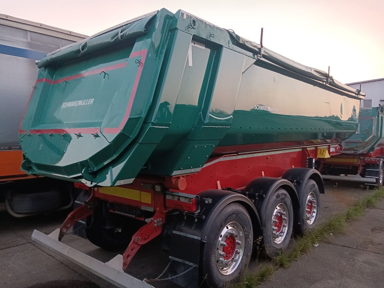 Semirremolque volquete Schwarzmüller 3-A ALU-MULDE mHARDOX ALCOA 25m3 SAF 5420kgPlane: foto 26 Semirremolque volquete Schwarzmüller 3-A ALU-MULDE mHARDOX ALCOA 25m3 SAF 5420kgPlane: foto 26