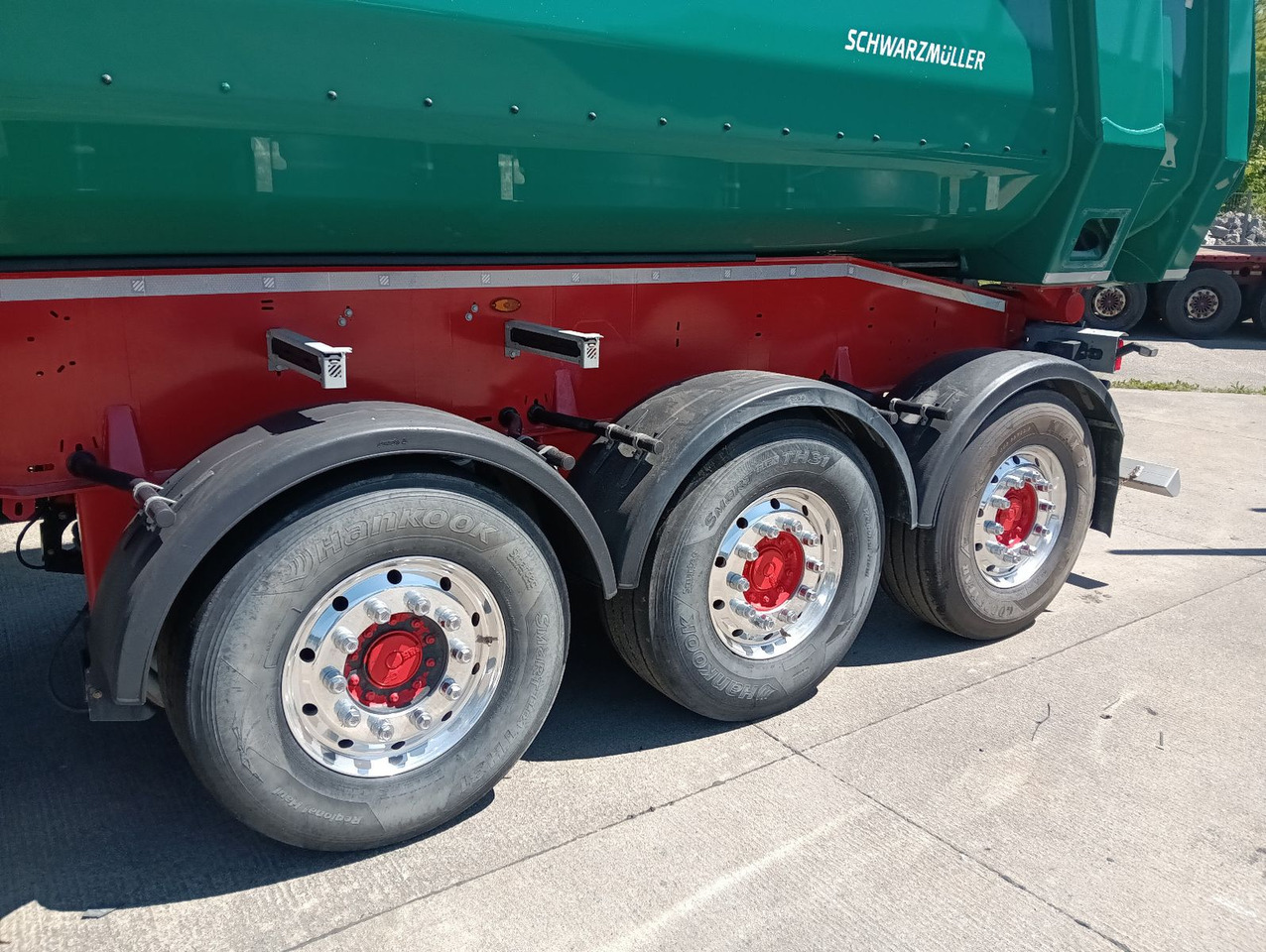 Schwarzmüller 3-A ALU-MULDE mHARDOX ALCOA 25m3 SAF 5420kgPlane - Semirremolque volquete: foto 4 Schwarzmüller 3-A ALU-MULDE mHARDOX ALCOA 25m3 SAF 5420kgPlane - Semirremolque volquete: foto 4