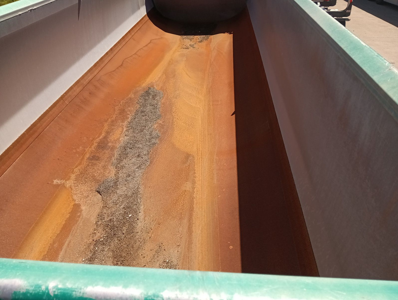 Semirremolque volquete Schwarzmüller 3-A ALU-MULDE mHARDOX ALCOA 25m3 SAF 5420kgPlane: foto 18 Semirremolque volquete Schwarzmüller 3-A ALU-MULDE mHARDOX ALCOA 25m3 SAF 5420kgPlane: foto 18