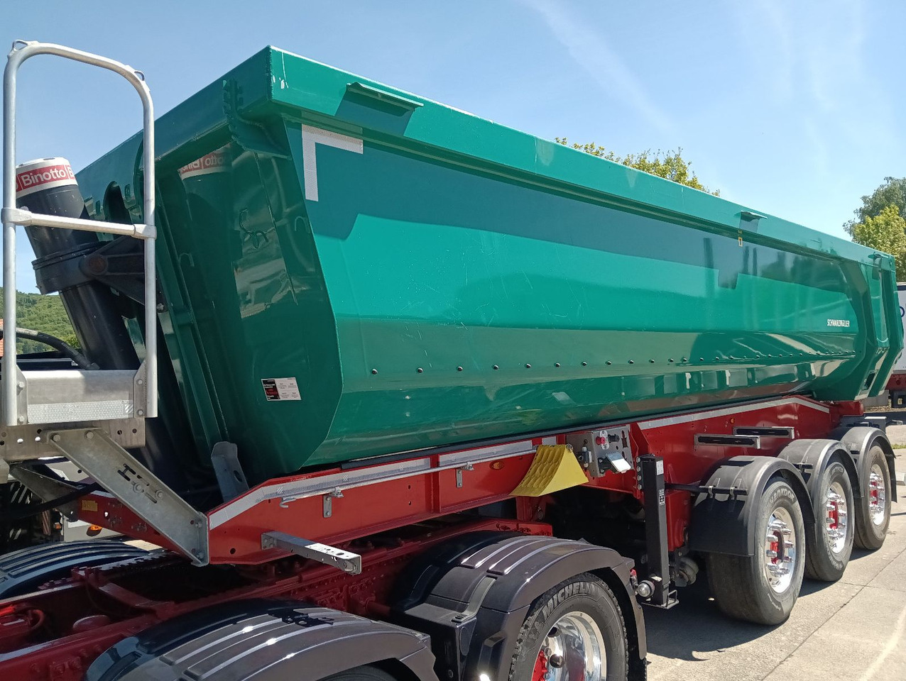 Semirremolque volquete Schwarzmüller 3-A ALU-MULDE mHARDOX ALCOA 25m3 SAF 5420kgPlane: foto 15 Semirremolque volquete Schwarzmüller 3-A ALU-MULDE mHARDOX ALCOA 25m3 SAF 5420kgPlane: foto 15