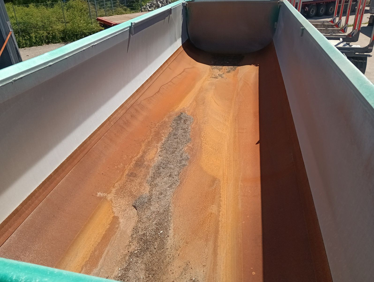 Semirremolque volquete Schwarzmüller 3-A ALU-MULDE mHARDOX ALCOA 25m3 SAF 5420kgPlane: foto 16 Semirremolque volquete Schwarzmüller 3-A ALU-MULDE mHARDOX ALCOA 25m3 SAF 5420kgPlane: foto 16