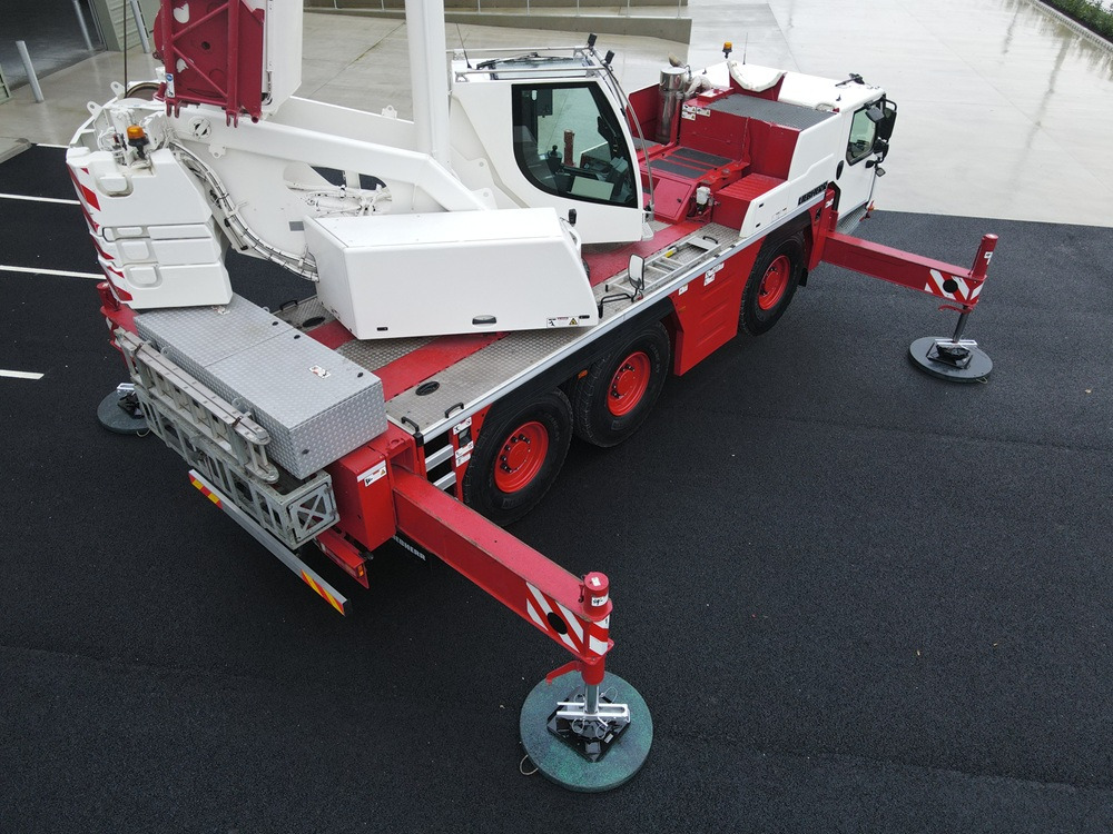 LIEBHERR LTM1060-3.1 - Excellent Condition and Full Remote - Grúa todo terreno: foto 4 LIEBHERR LTM1060-3.1 - Excellent Condition and Full Remote - Grúa todo terreno: foto 4