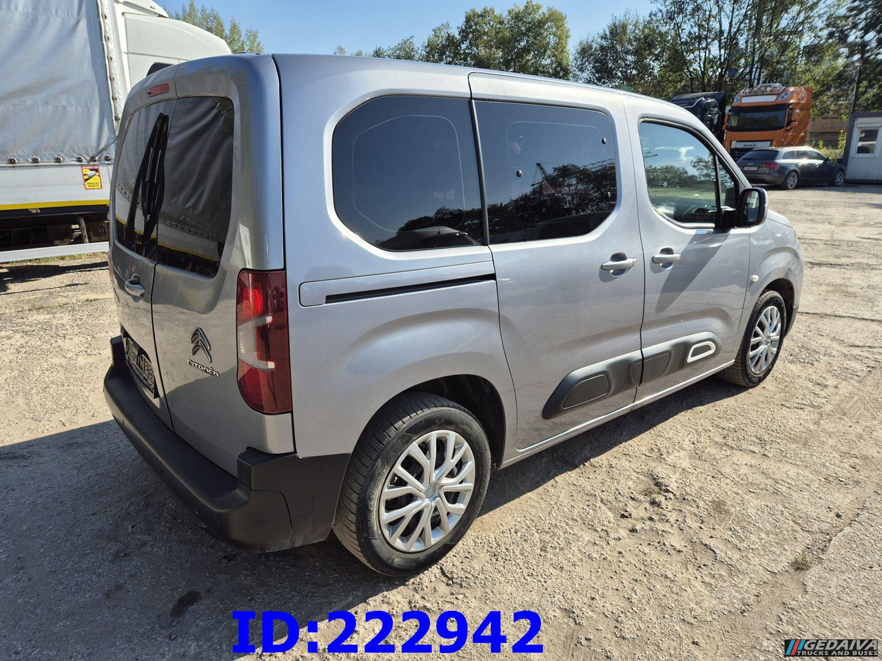 Coche CITROEN Berlingo: foto 6