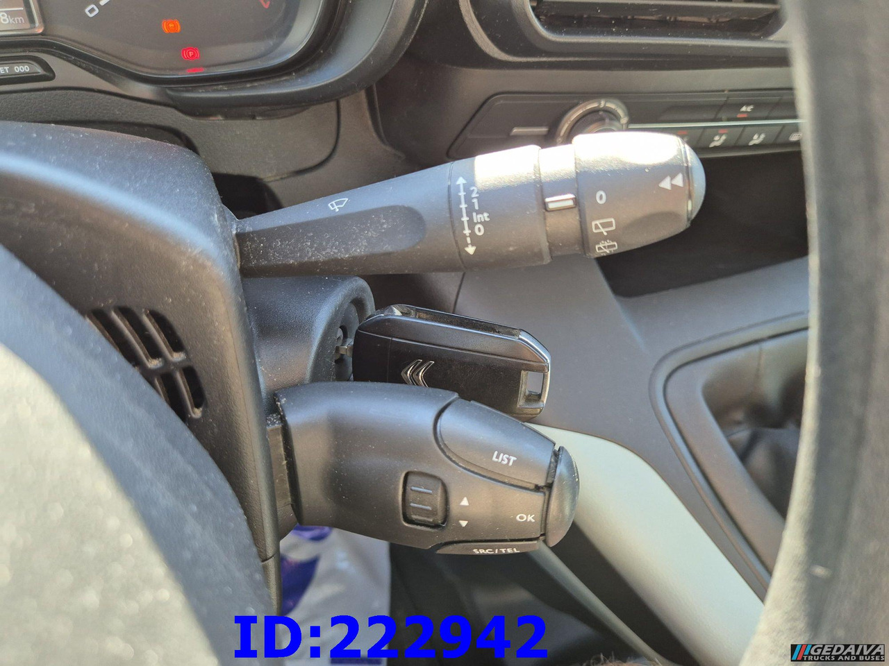 Coche CITROEN Berlingo: foto 16