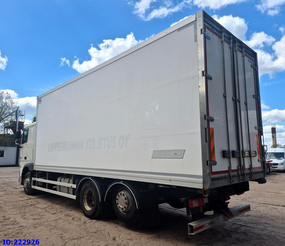 DAF XF 106 440 FAR 6x2 Euro6 - Camión isotérmico: foto 5 DAF XF 106 440 FAR 6x2 Euro6 - Camión isotérmico: foto 5