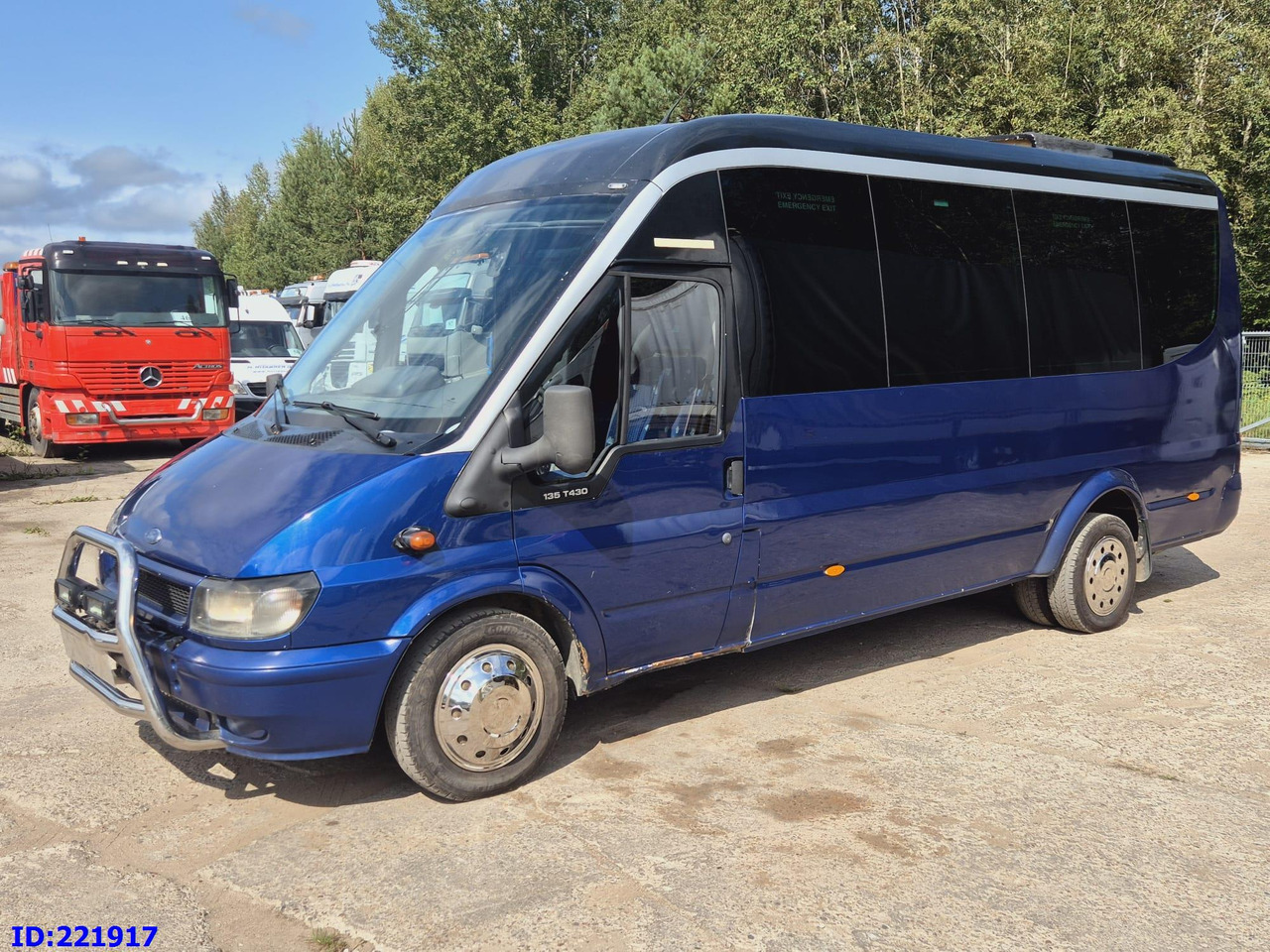 FORD Sunset VIP 17-seats - Autocar: foto 5 FORD Sunset VIP 17-seats - Autocar: foto 5