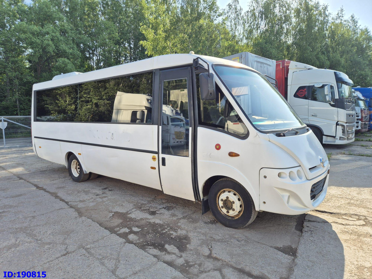 IVECO 65c18 Thesi Kapena 27place (Engine problem) - Autocar: foto 1 IVECO 65c18 Thesi Kapena 27place (Engine problem) - Autocar: foto 1