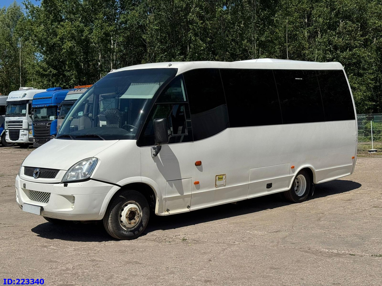 IVECO Wing Euro5 25 places - Autocar: foto 1 IVECO Wing Euro5 25 places - Autocar: foto 1