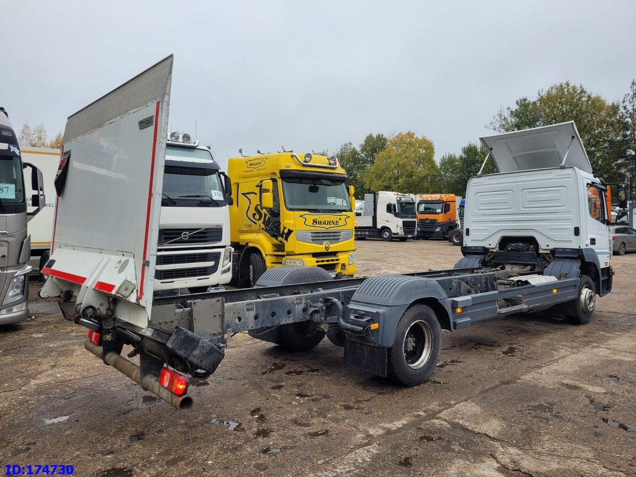 MERCEDES-BENZ Atego 1218 - Euro6 - Manual - Full Steel - Camión chasis: foto 5 MERCEDES-BENZ Atego 1218 - Euro6 - Manual - Full Steel - Camión chasis: foto 5