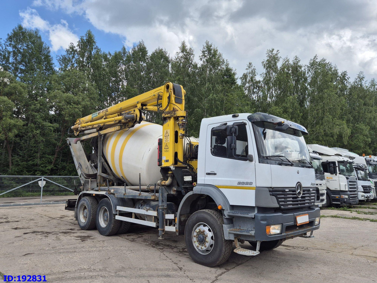 MERCEDES-BENZ Atego 2628 6x4 Schwing 17m 9m3 - Camión bomba de hormigón: foto 4 MERCEDES-BENZ Atego 2628 6x4 Schwing 17m 9m3 - Camión bomba de hormigón: foto 4
