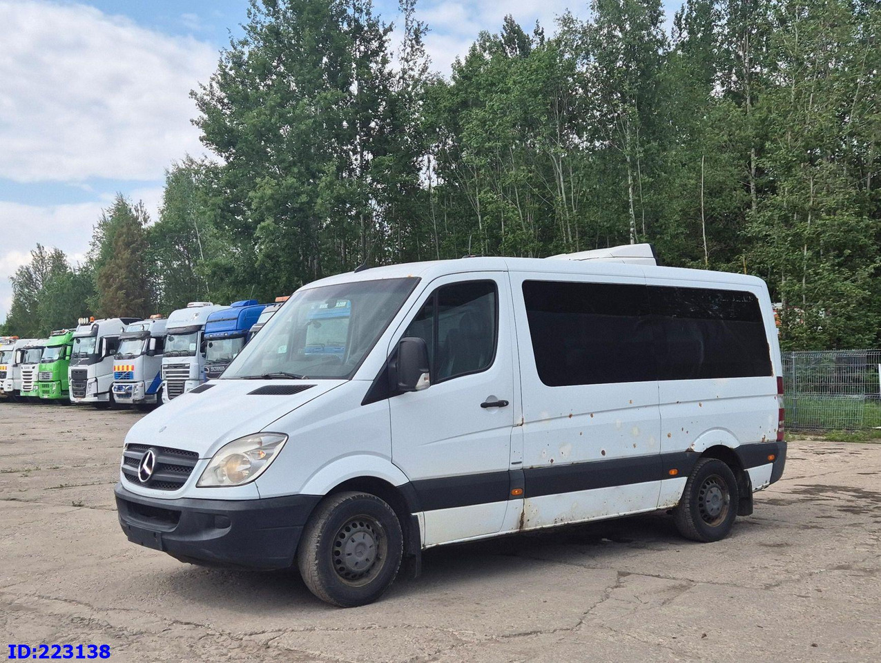 MERCEDES-BENZ Sprinter 213 - Euro5 - Autocar: foto 4 MERCEDES-BENZ Sprinter 213 - Euro5 - Autocar: foto 4