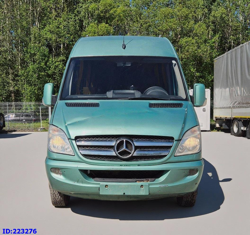 MERCEDES-BENZ Sprinter 516 - VIP - 23 Places - Minibús, Furgoneta de pasajeros: foto 2 MERCEDES-BENZ Sprinter 516 - VIP - 23 Places - Minibús, Furgoneta de pasajeros: foto 2