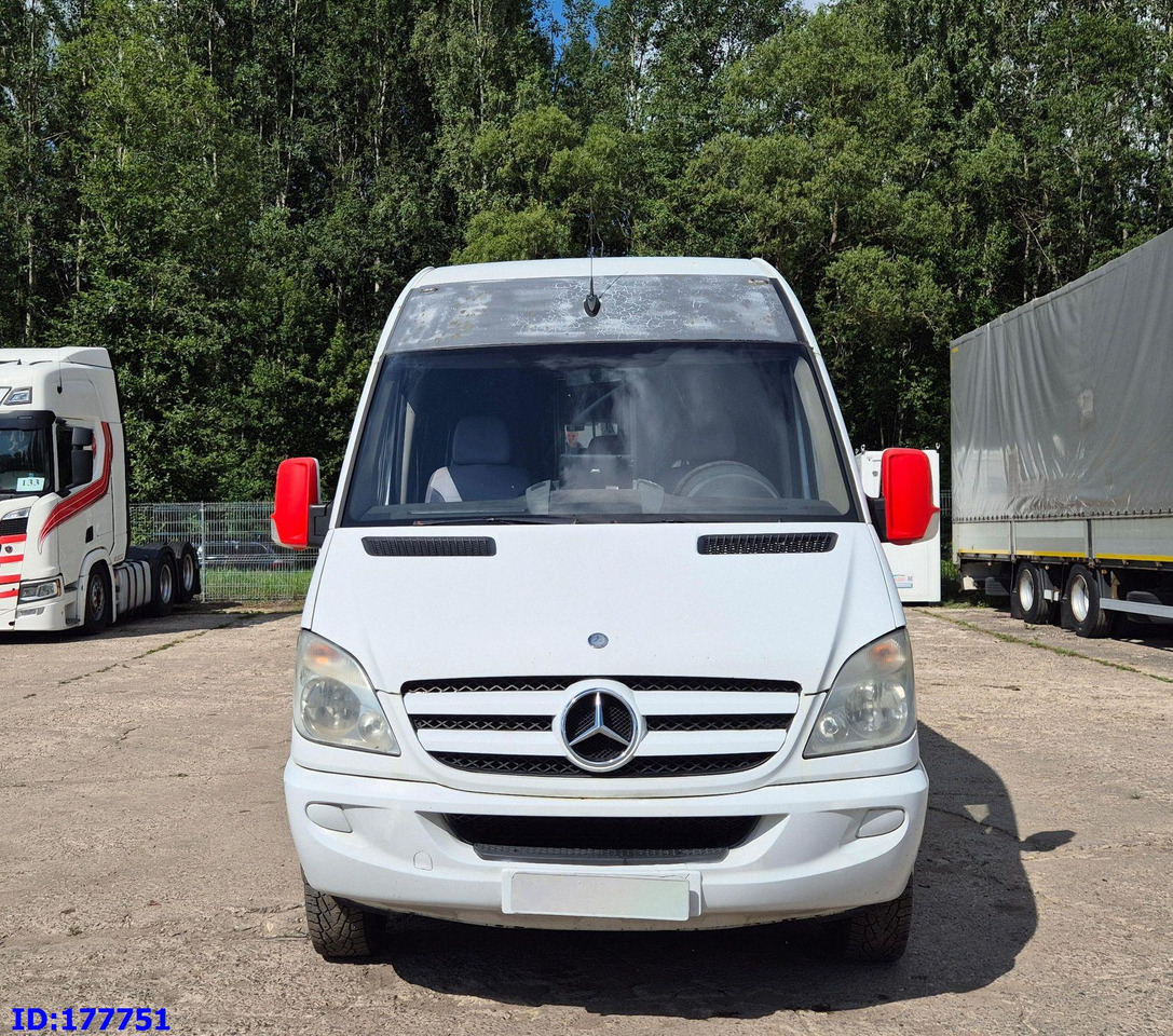 MERCEDES-BENZ Sprinter 518 - VIP - 17-seater - Autocar: foto 2 MERCEDES-BENZ Sprinter 518 - VIP - 17-seater - Autocar: foto 2