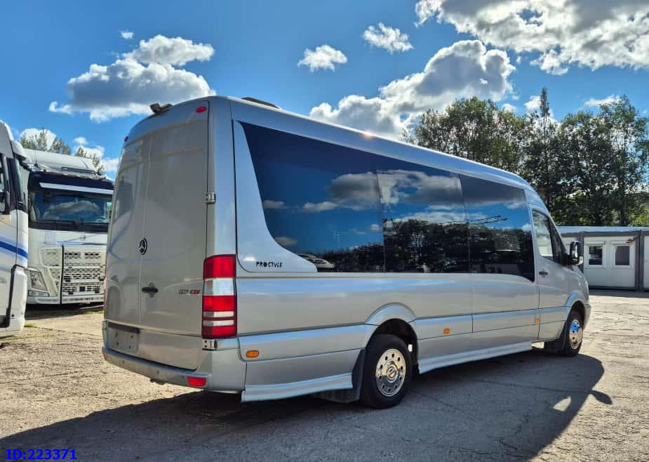 MERCEDES-BENZ Sprinter 518 - VIP - 17-seater - Autocar: foto 5 MERCEDES-BENZ Sprinter 518 - VIP - 17-seater - Autocar: foto 5