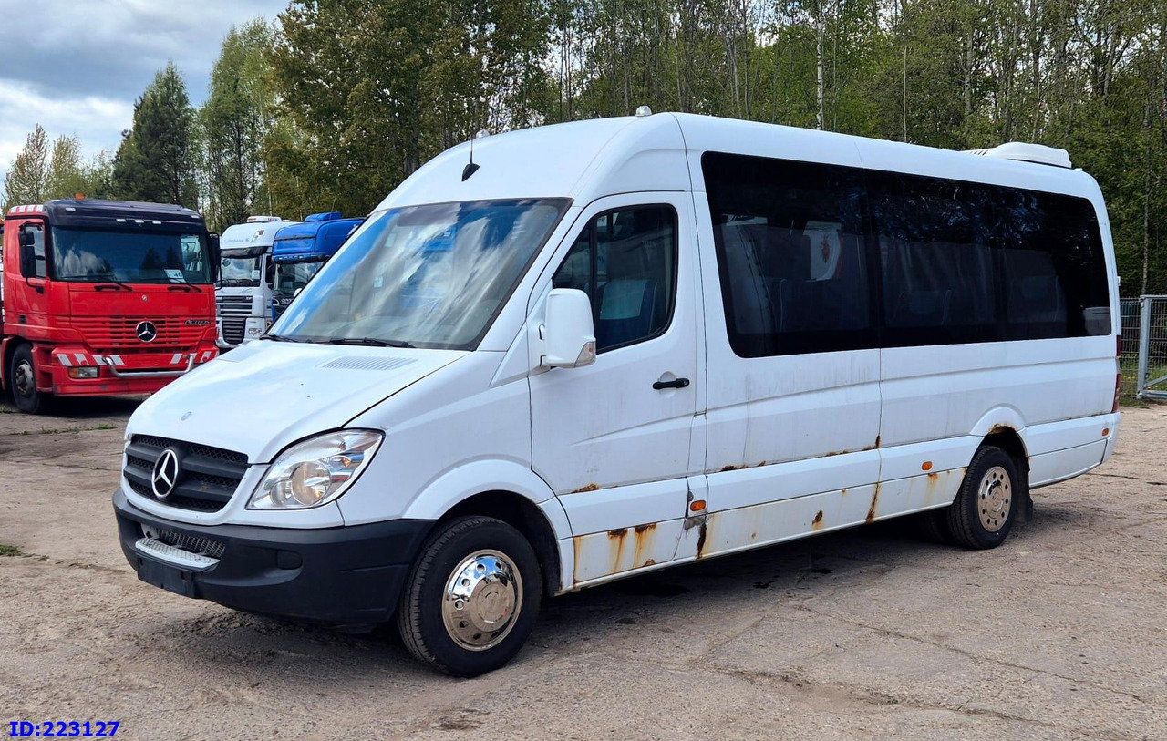 MERCEDES-BENZ Sprinter 518 - VIP -19 Seater - Autocar: foto 4 MERCEDES-BENZ Sprinter 518 - VIP -19 Seater - Autocar: foto 4