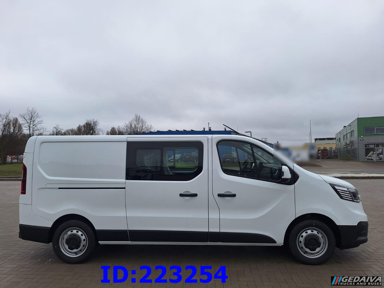 RENAULT Trafic NEW 2025 - Furgoneta combi: foto 4 RENAULT Trafic NEW 2025 - Furgoneta combi: foto 4
