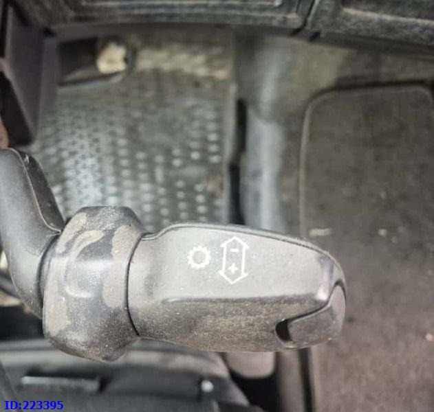Camión chasis SCANIA R440 6X2 Steering axle (Motor defekt): foto 9
