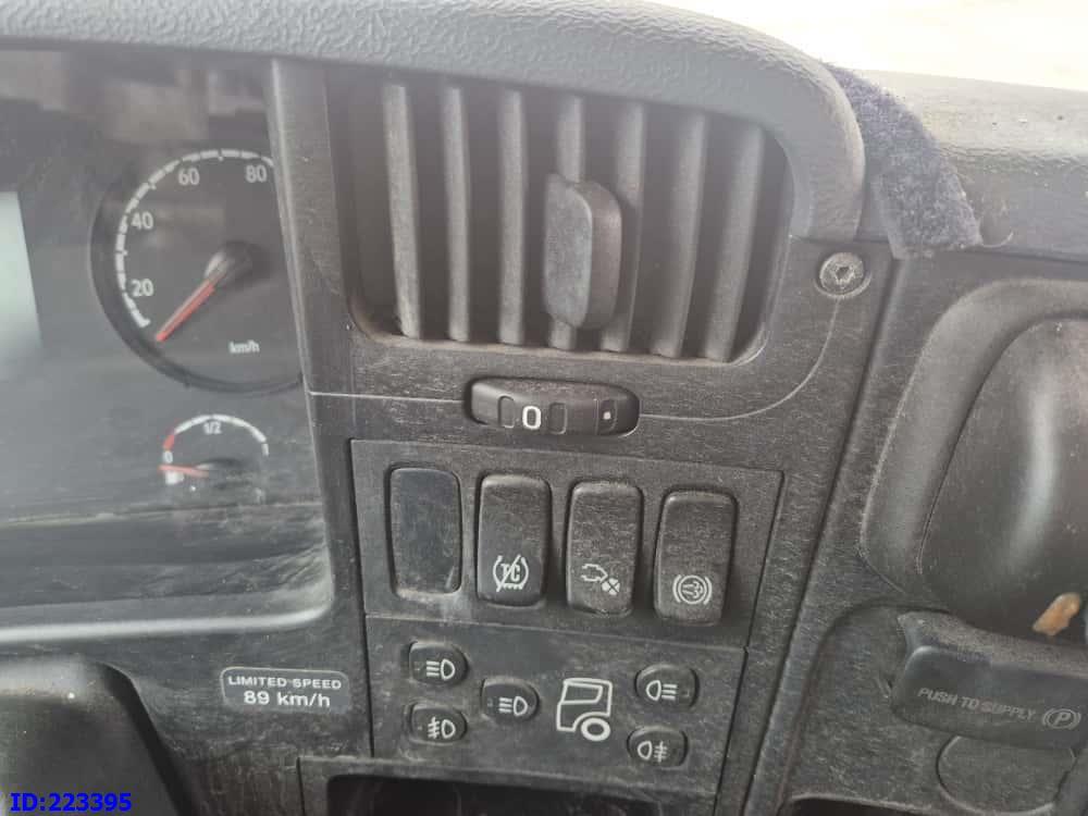 Camión chasis SCANIA R440 6X2 Steering axle (Motor defekt): foto 10