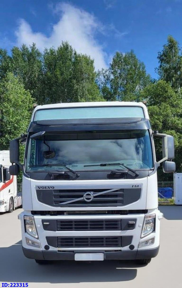 VOLVO FM13 500HP 6x2 Euro5 - Camión chasis: foto 2 VOLVO FM13 500HP 6x2 Euro5 - Camión chasis: foto 2