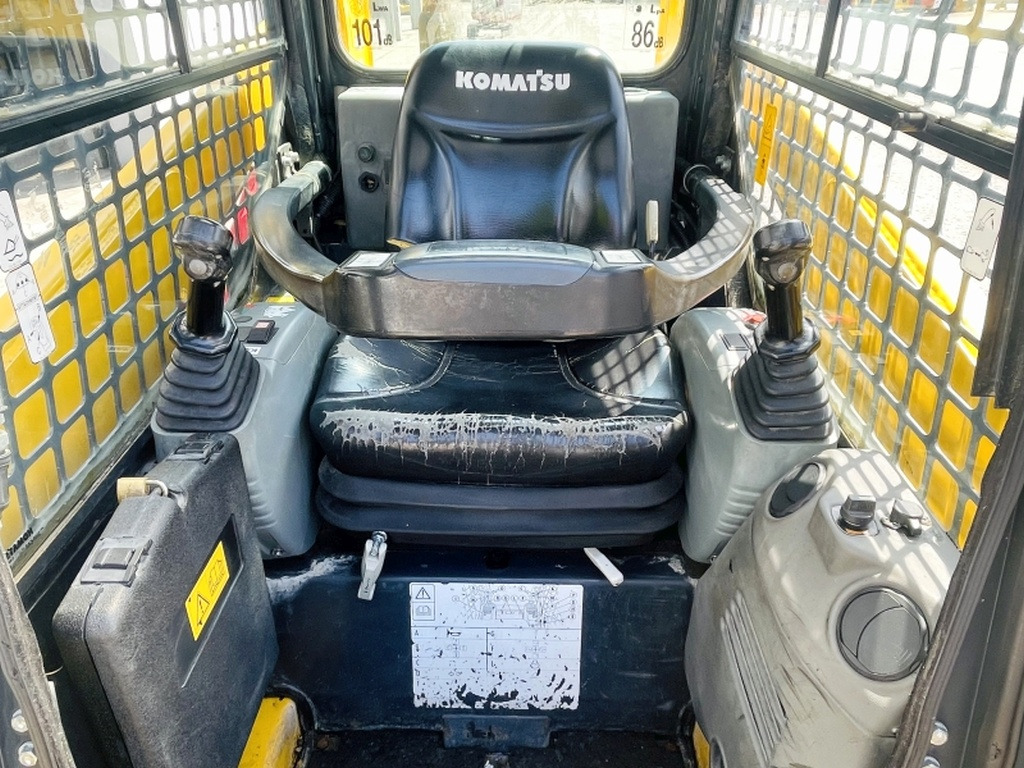 Komatsu SK714 (4012) - Minicargadora: foto 5 Komatsu SK714 (4012) - Minicargadora: foto 5