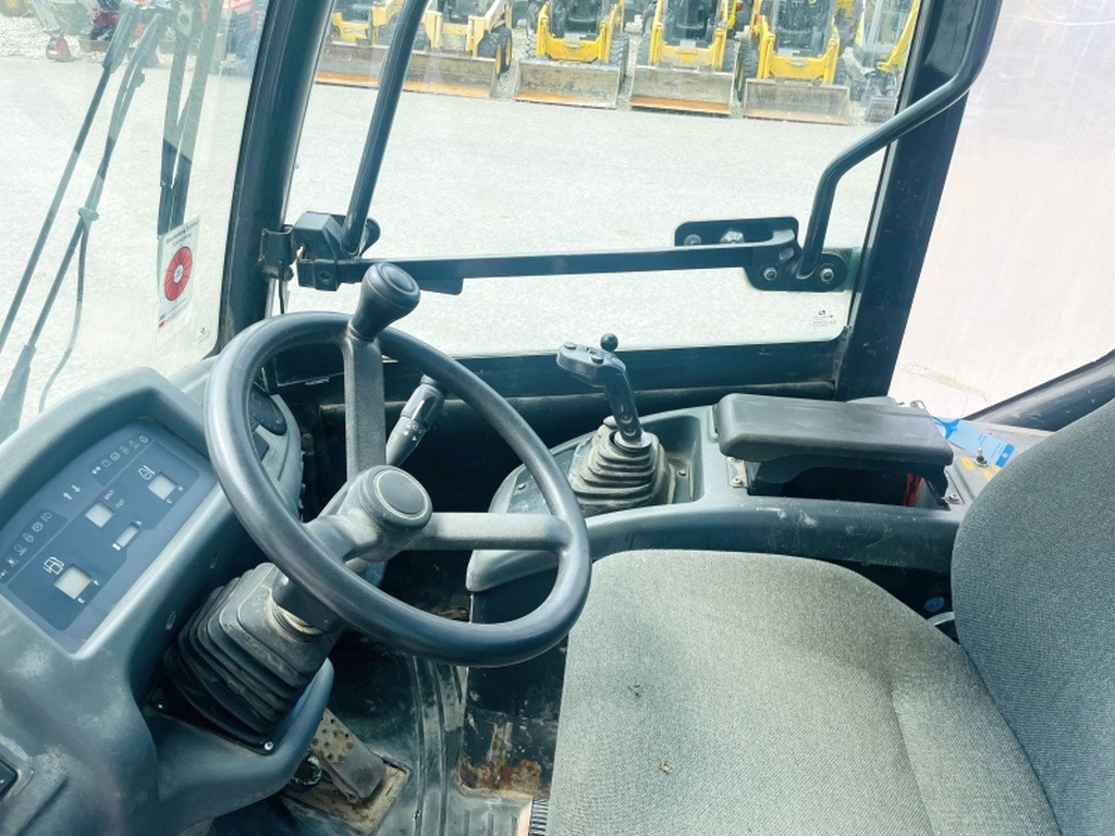 Cargadora de ruedas Komatsu WA80-6 (3991): foto 7