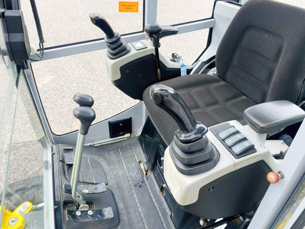 Neuson ET16 (4033) - Miniexcavadora: foto 5 Neuson ET16 (4033) - Miniexcavadora: foto 5