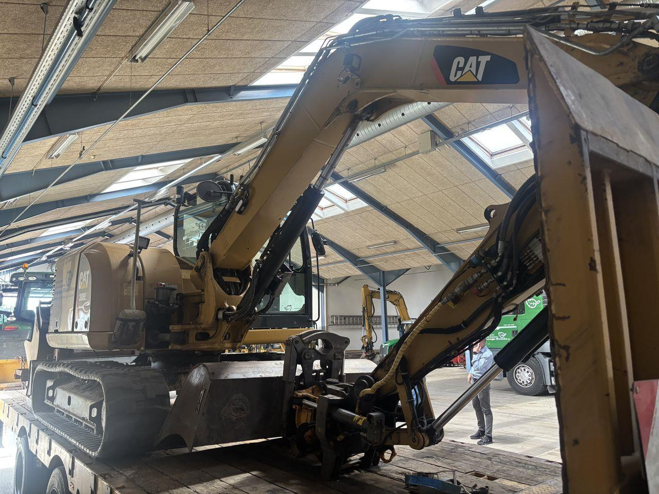 Caterpillar 308E2CR - Miniexcavadora: foto 1 Caterpillar 308E2CR - Miniexcavadora: foto 1