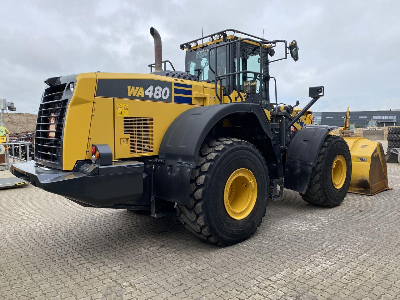 Komatsu WA480-8 - Cargadora de ruedas: foto 4 Komatsu WA480-8 - Cargadora de ruedas: foto 4