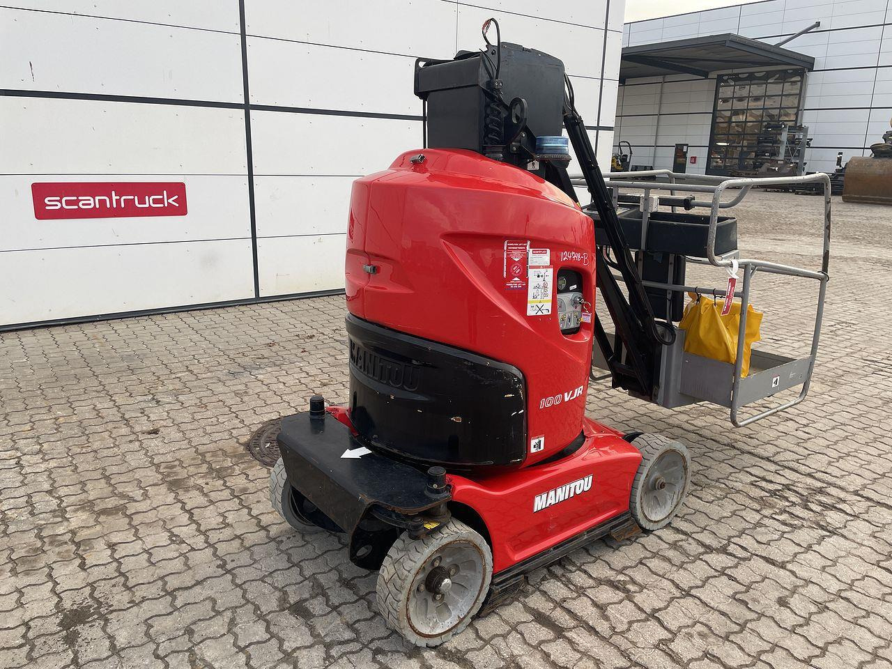 Manitou 100VJR - Plataforma de mástil vertical: foto 4 Manitou 100VJR - Plataforma de mástil vertical: foto 4