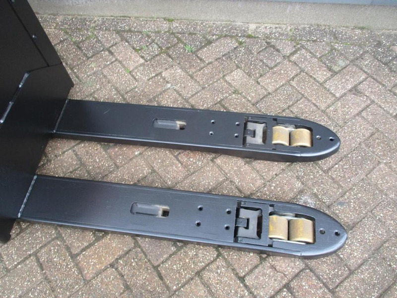 BT LPE 200 - Transpaleta: foto 4 BT LPE 200 - Transpaleta: foto 4