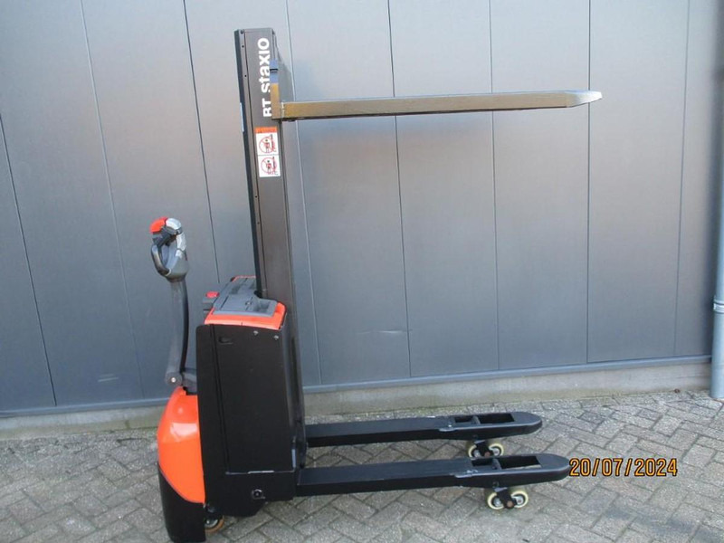 Apilador BT SWE 080L: foto 8 Apilador BT SWE 080L: foto 8