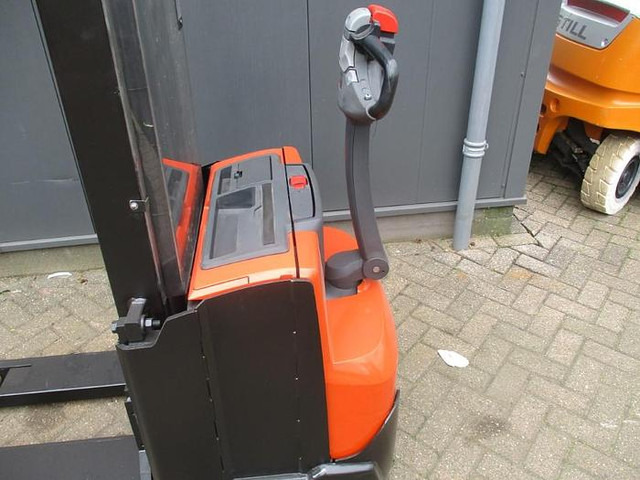 BT SWE 100 - Apilador: foto 3 BT SWE 100 - Apilador: foto 3