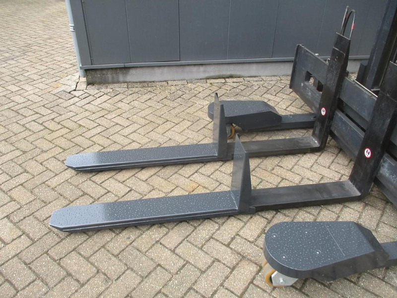 Crown WS2300-1.8TT-4W-4415 - Apilador: foto 5 Crown WS2300-1.8TT-4W-4415 - Apilador: foto 5