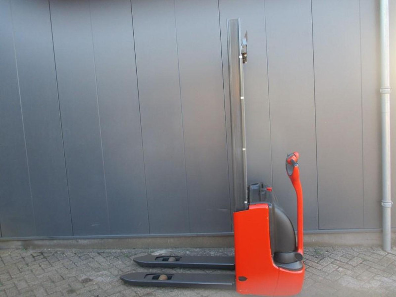 Linde L 10 - Apilador: foto 3 Linde L 10 - Apilador: foto 3