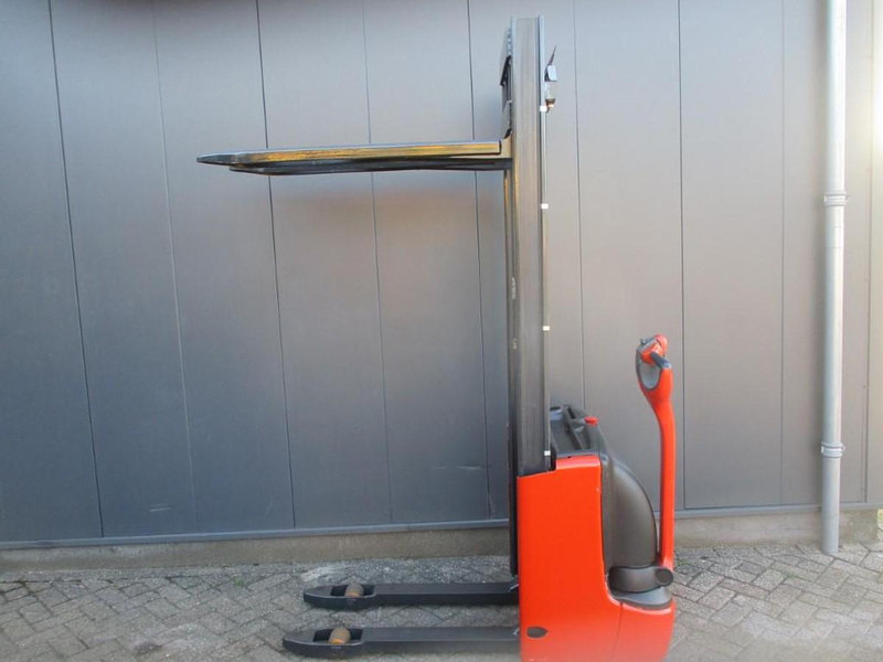 Linde L 10 - Apilador: foto 2 Linde L 10 - Apilador: foto 2
