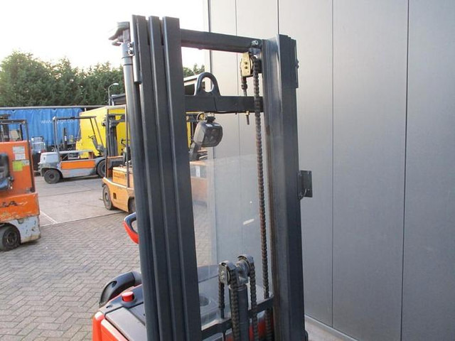 Linde L14 AP - Apilador: foto 4 Linde L14 AP - Apilador: foto 4