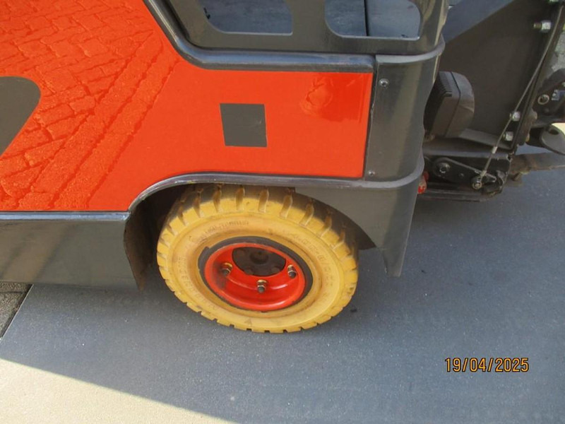 Linde P 60 - Remolcadora: foto 4 Linde P 60 - Remolcadora: foto 4