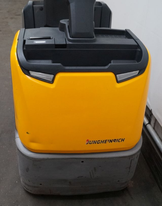 Jungheinrich ECE220HP - Recoge pedidos: foto 4 Jungheinrich ECE220HP - Recoge pedidos: foto 4