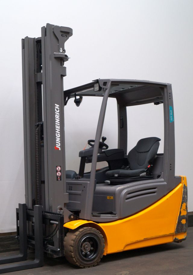 Jungheinrich EFG220 - Carretilla elevadora eléctrica: foto 1 Jungheinrich EFG220 - Carretilla elevadora eléctrica: foto 1