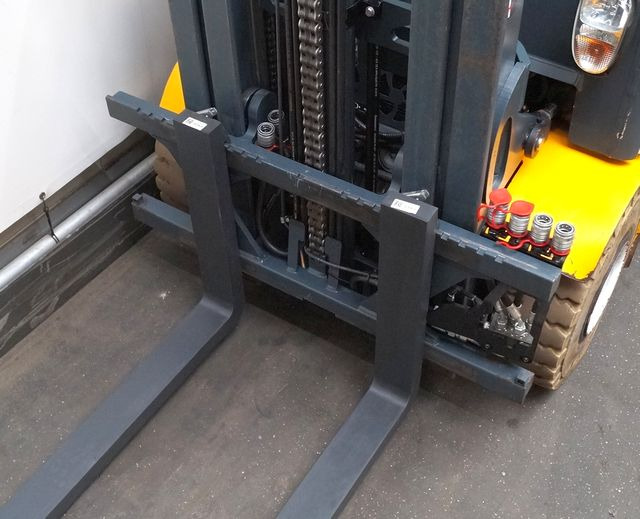 Jungheinrich EFG425 - Carretilla elevadora eléctrica: foto 3 Jungheinrich EFG425 - Carretilla elevadora eléctrica: foto 3