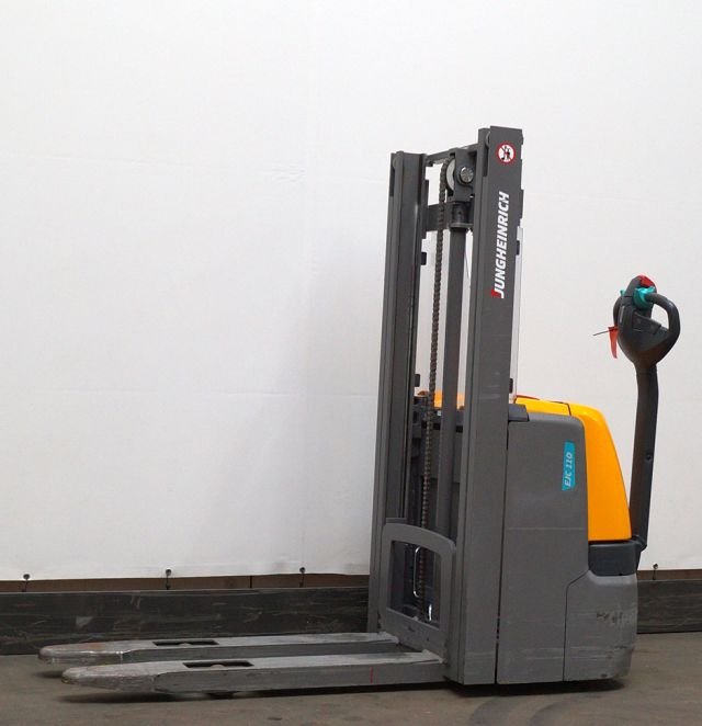 Jungheinrich EJC110 - Apilador: foto 1 Jungheinrich EJC110 - Apilador: foto 1