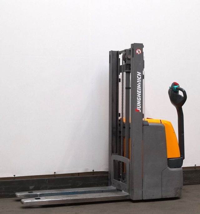 Jungheinrich EJC110 - Apilador: foto 1 Jungheinrich EJC110 - Apilador: foto 1