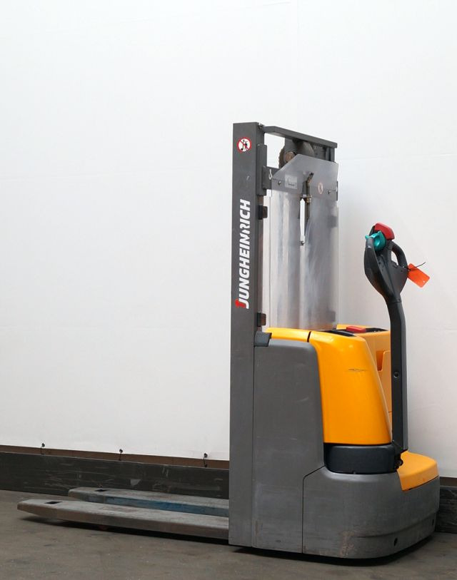 Jungheinrich EJC110 - Apilador: foto 2 Jungheinrich EJC110 - Apilador: foto 2